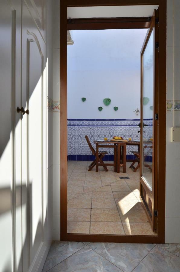 The Green Townhouse In Denia Centre By Nras Exterior photo