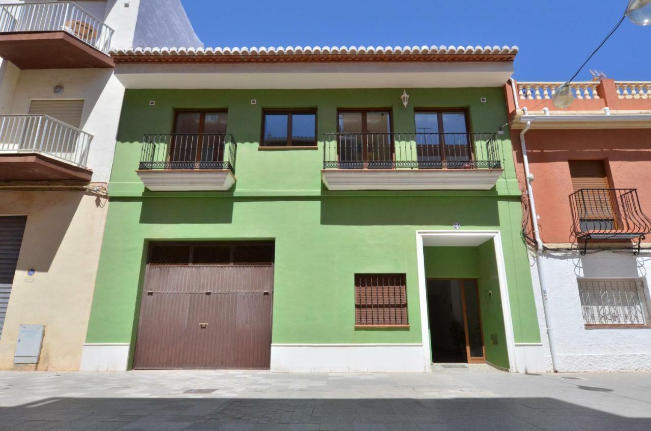 The Green Townhouse In Denia Centre By Nras Exterior photo